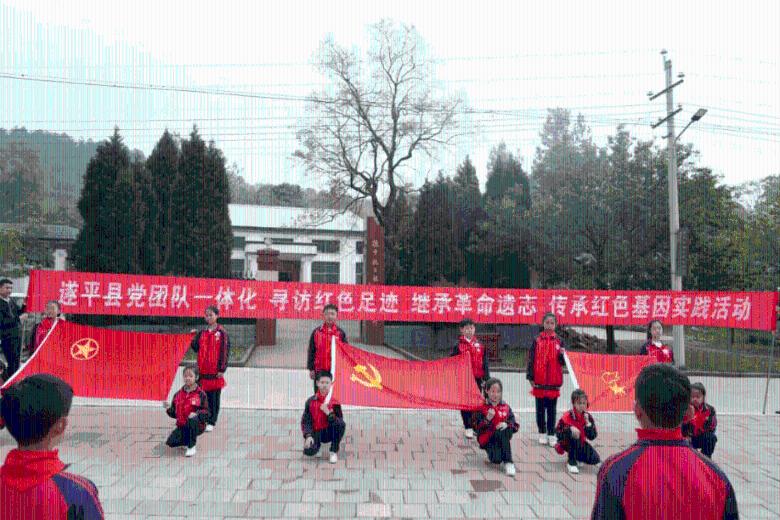 滚动的圆球无敌版